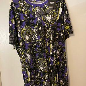 Cake worthy Disney haunted mansion tshirt